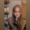  ,   Anya, 23 ,   c 