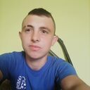 Знакомства Заболотов, фото парня Вова, 19 лет, познакомится для флирта, любви и романтики