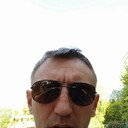  ,   Constantin, 42 ,   