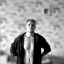  -,   Maxim, 28 ,   ,   , c 