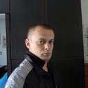  ,   Petro, 39 ,   