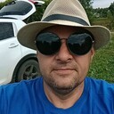  ,   Leon, 44 ,   ,   , c 