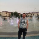  ,   Nik, 48 ,     