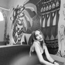  ,   Lady, 25 ,   ,   , c 