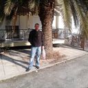  ,   Viktor, 40 ,   