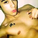  ,   Malik, 32 ,   ,   , c 