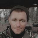  ,   Viktor, 45 ,   ,   