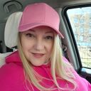  ,   Yliana, 43 ,   c 