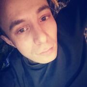  ,  Denis, 34