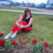  ,   Tanya, 52 ,  