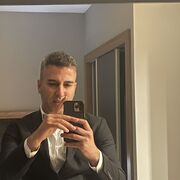  ,  Alex, 32