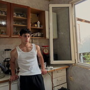  ,  Dimitri, 20