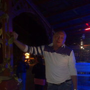  ,   Sasho, 40 ,  