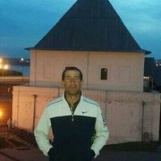  ,   Djordj, 44 ,   ,   