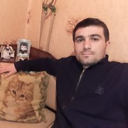  ,  Armen, 31