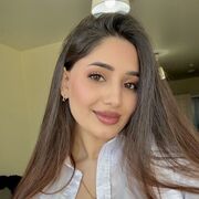  ,  Karina, 24