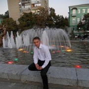  ,   Denis, 32 ,   ,   , c 