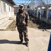  ,   Misha, 32 ,   ,   