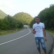  ,   Bakur, 35 ,  