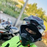  ,   Den, 37 ,  