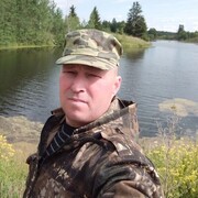  ,   Viktor, 40 ,   ,   