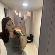  , 