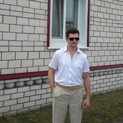  ,   Viktor, 49 ,   c 