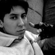  ,  Axror, 32