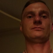  ,   Sasha, 39 ,   