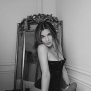  , 