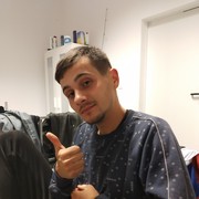  ,  Viktor, 36