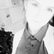  ,  Vika, 25