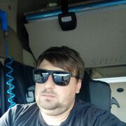  ,  Kyryl, 32