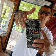  ,   Alex, 29 ,     