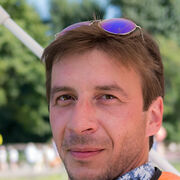  ,  Alex, 52