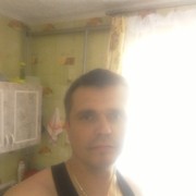  ,   Sergejs, 46 ,   