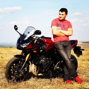  ,   Kiril, 32 ,   ,   , c 