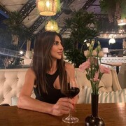  ,   Karina, 51 ,   c 