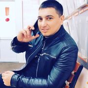  ,  Alex, 40