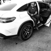  ,   Arman, 29 ,   ,   
