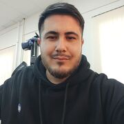  ,  Jony, 27