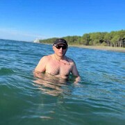  ,  Goga, 42