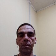  ,  Bulat, 48