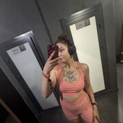  , 