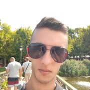  ,   Yannis, 35 ,   ,   , c 