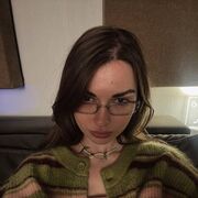  , 
