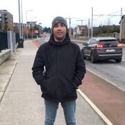  Baile Locha Riach,  Viktor, 28