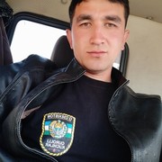  ,  Shohrux, 32