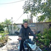  -,  Vova, 40