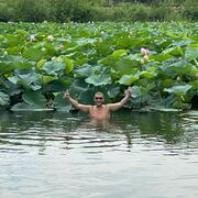  ,   Denis, 35 ,   , 